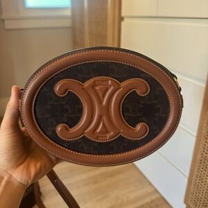 [LIKE NEW] Celine Triomphe Oval bag